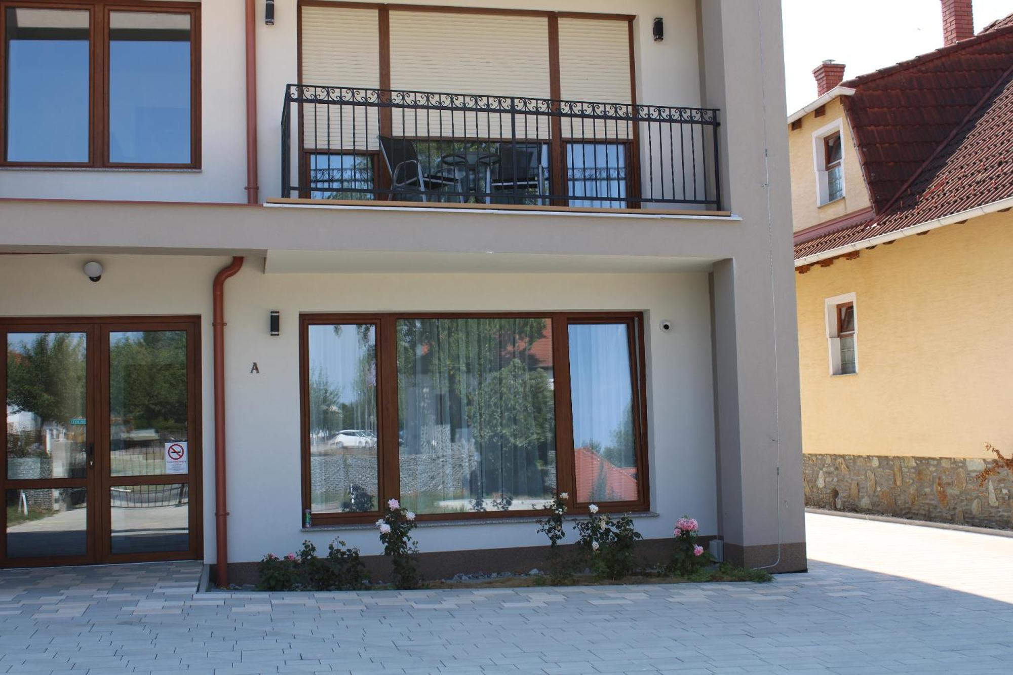 Mara Apartman Buek エクステリア 写真