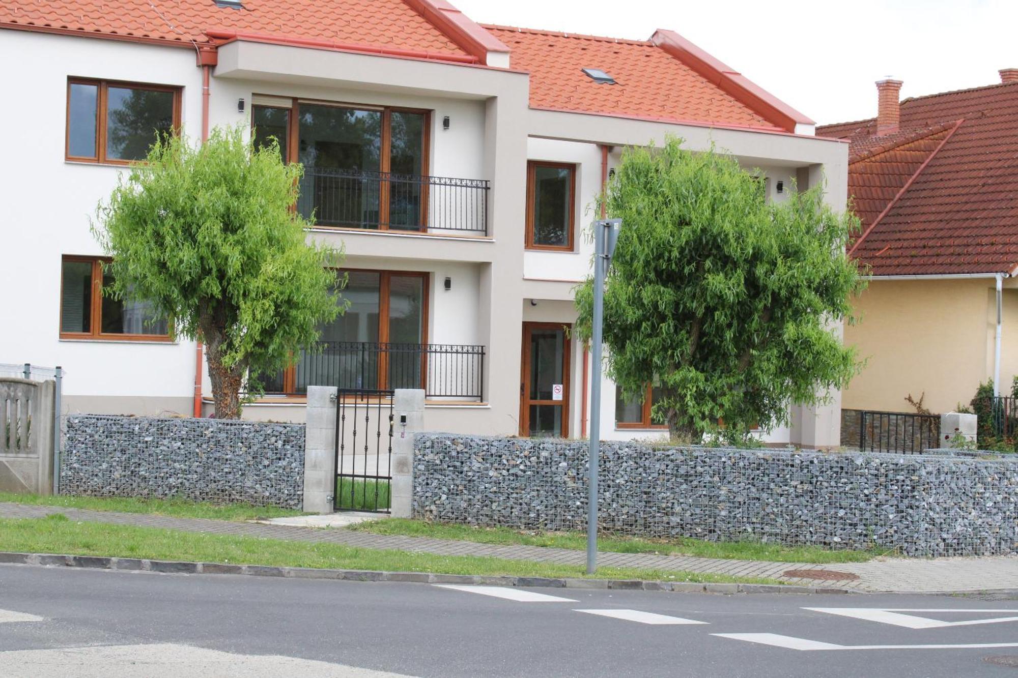 Mara Apartman Buek エクステリア 写真