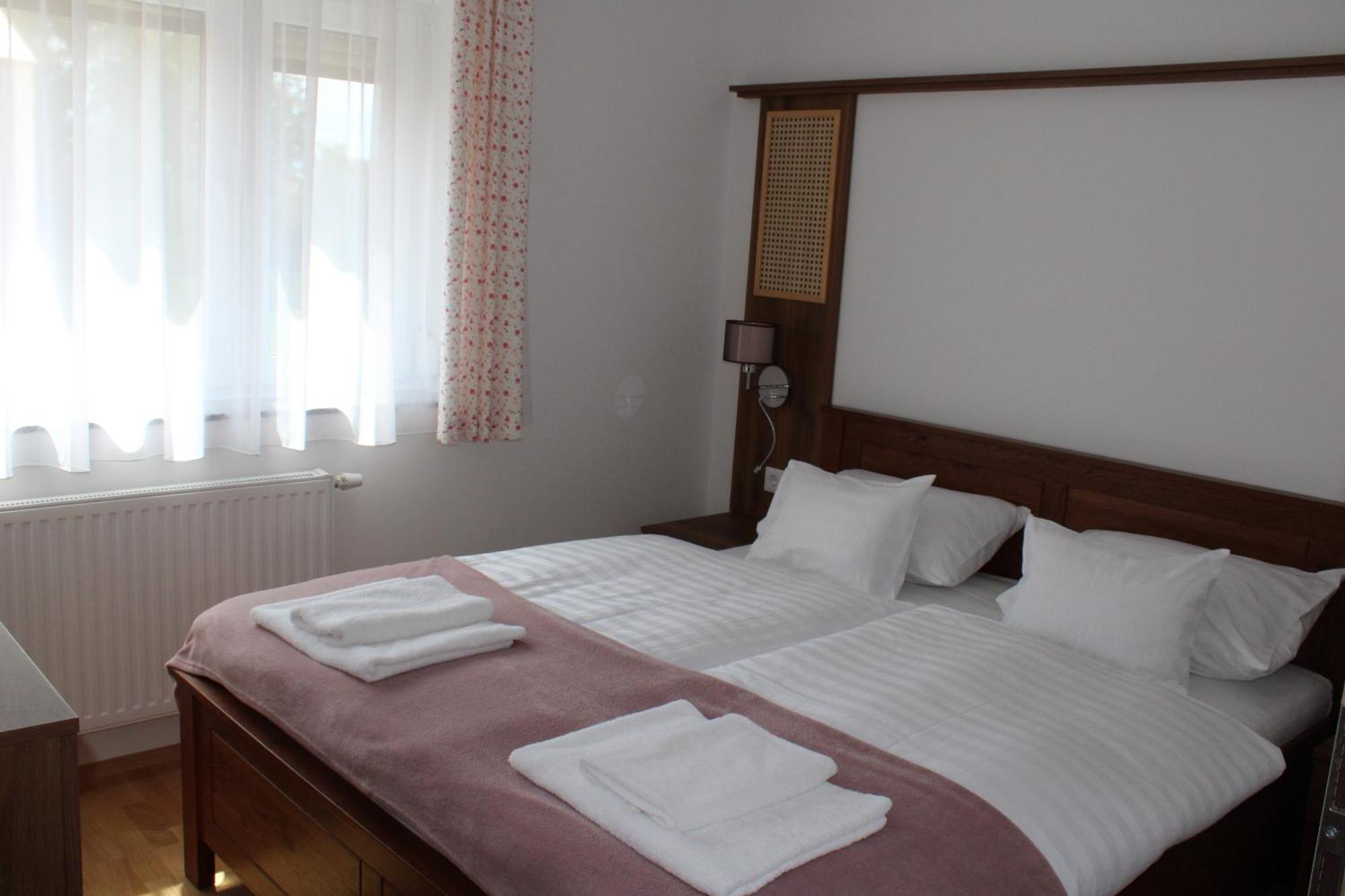 Mara Apartman Buek エクステリア 写真